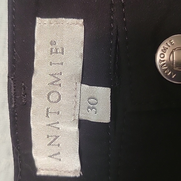 Anatomie pants.  It's just too small* Travel pants. - Picture 5 of 8